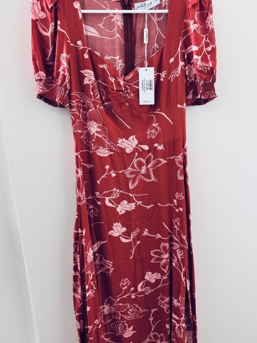 Petal & Pup Franklin Floral Puff Sleeve Midi Dress - Picture 6 of 7